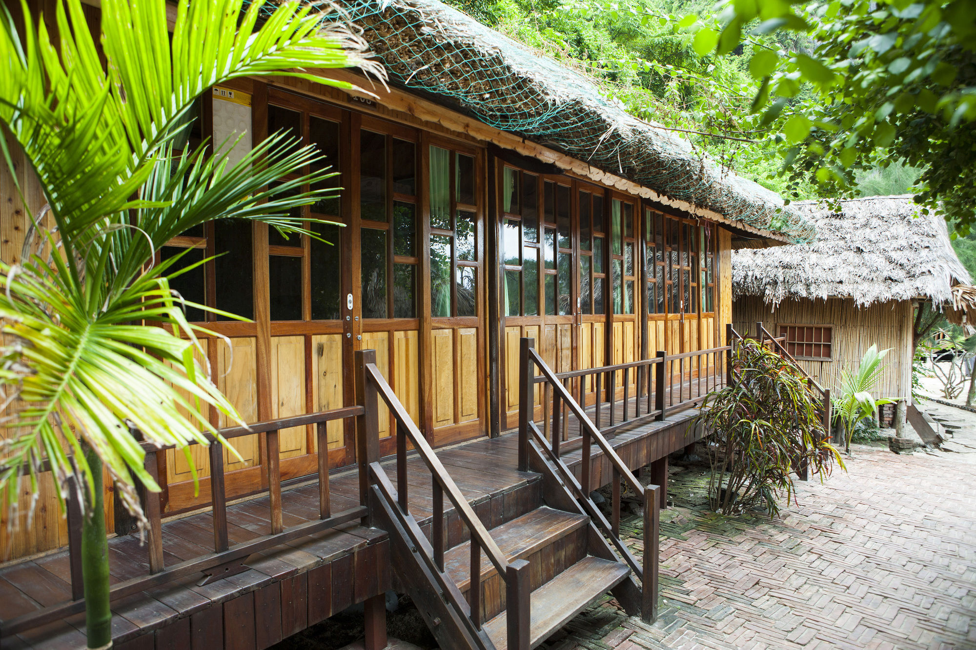 Dong Khe Sau Cat Ba Sandy Beach Resort מראה חיצוני תמונה